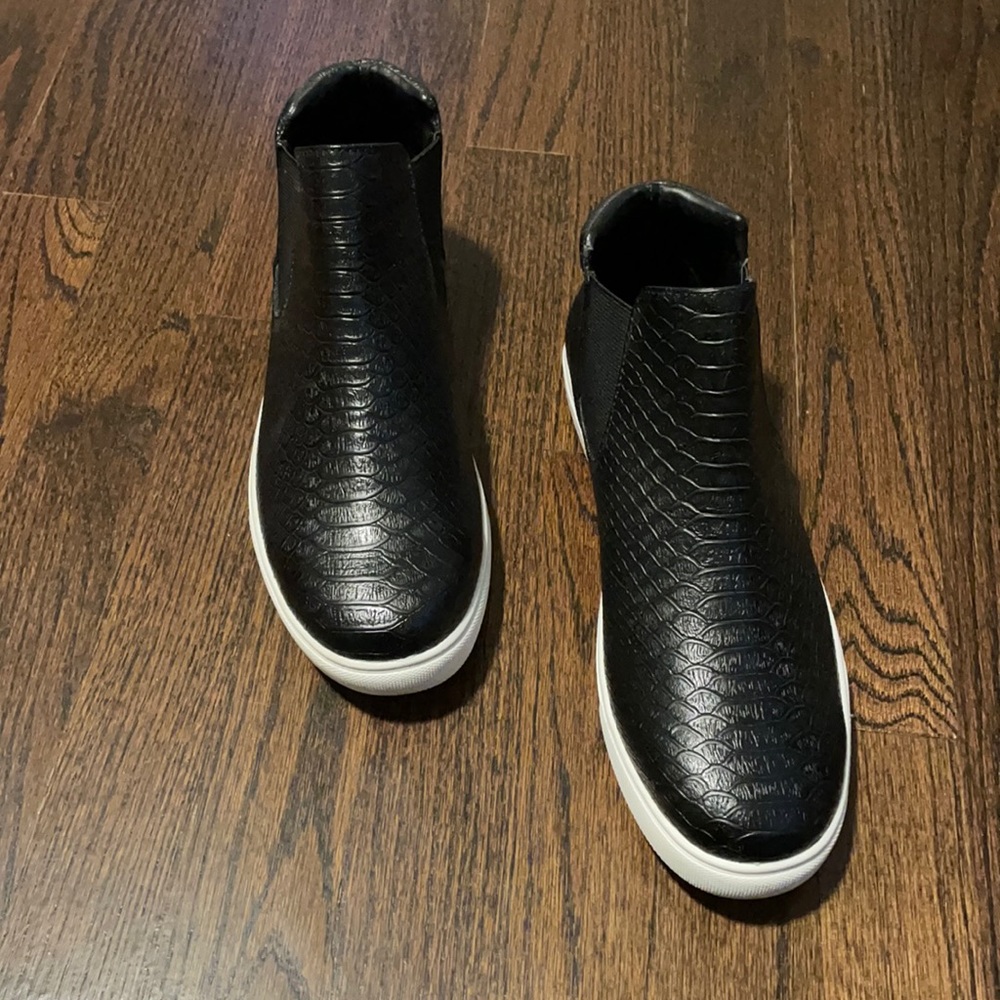 Cushionaire Rebel Slip-On Shoes